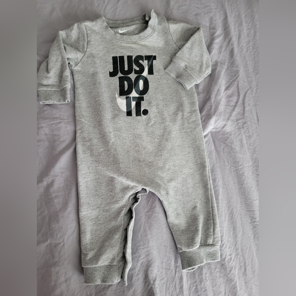 Nike infant boys one pc outfit size 6M